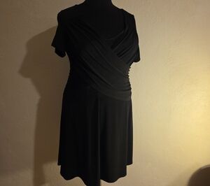 B-Slim Woman 2X Classic Black Midi Dress with Short Sleeves